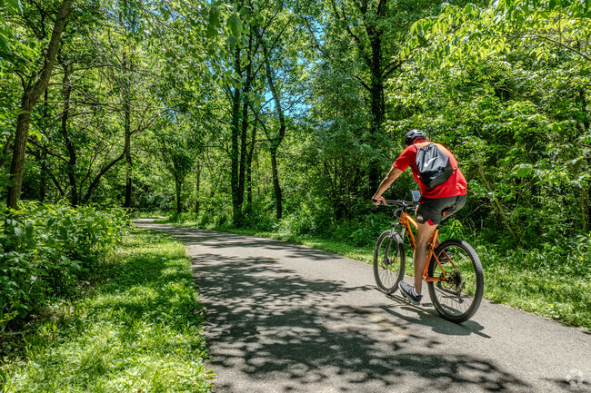 Several paved bike paths are in and around the Framingham neighborhood.