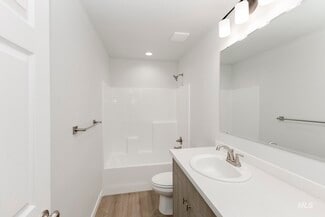 7401 S Menzingers Ave, Meridian, ID 83642