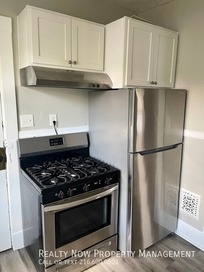 1535 Coutant Ave unit 1, Lakewood, OH 44107 - photo 5