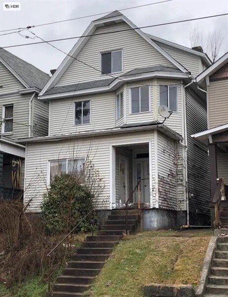 1252 Kenneth Ave Unit 1, New Kensington, PA 15068