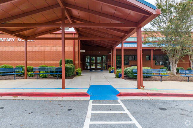 Kennesaw Elementary School, Rankings & Reviews - Homes.com