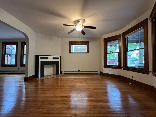 1872 W 47th St unit 1872 W. 47th, Cleveland, OH 44102 - photo 5