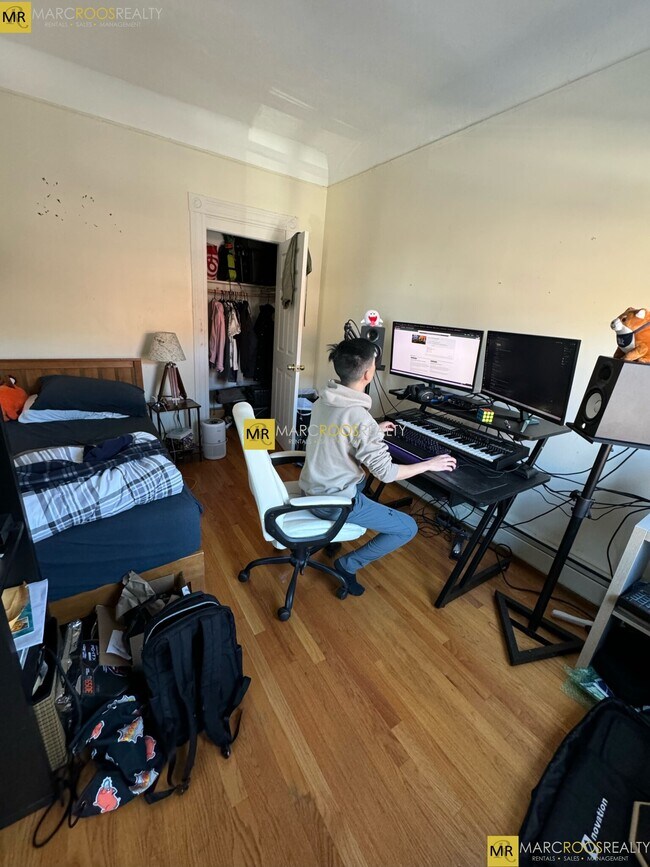 461 Beacon St unit 3, Boston, MA 02115 - photo 4