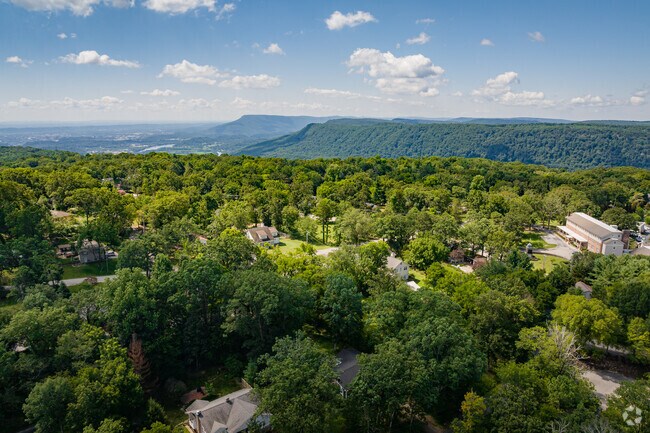 Signal Mountain is a lush green landscape.