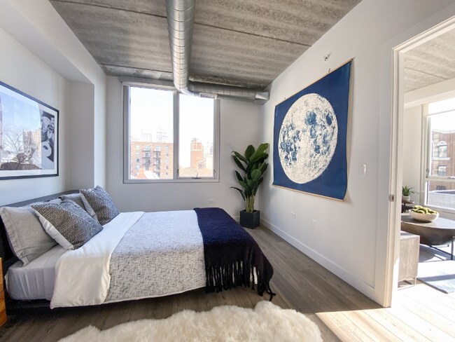 750 W Sheridan Rd, Chicago, IL 60613 - photo 7