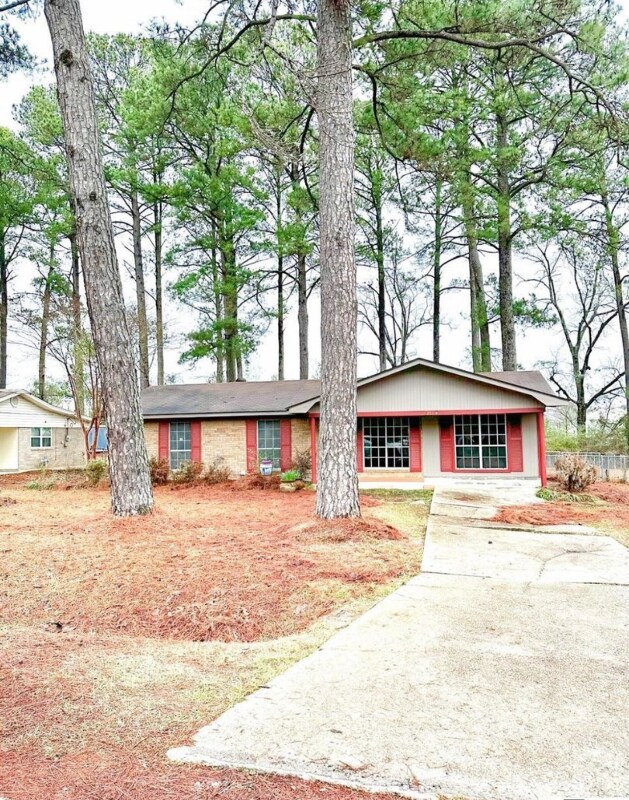 302 Paula Dr, West Monroe, LA 71291 - photo 1