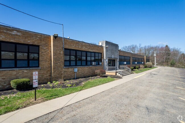 Children can easily walk or bike to Whipple Heights Elementary School.