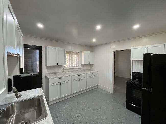 135 W 1st St unit 101, Corning, NY 14830 - photo 4