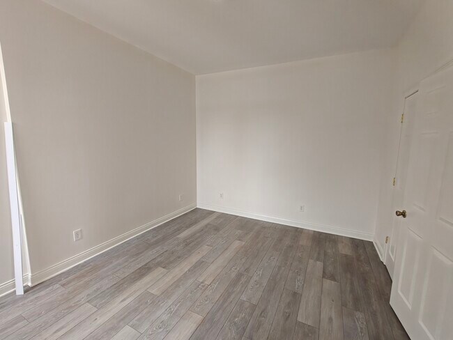 4204 Williamson Place, Cincinnati, OH 45223 - photo 5