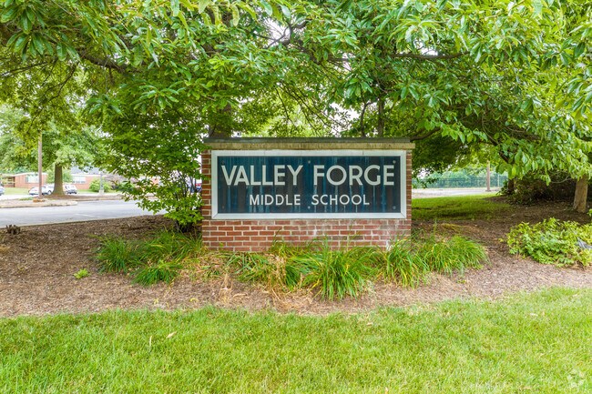 Niche scores Valley Forge Middle School an A-.