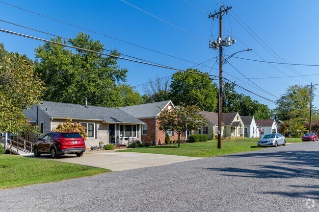 Ranch style and wood Craftsman are scattered throughout the small neighborhood of Keiler Park.