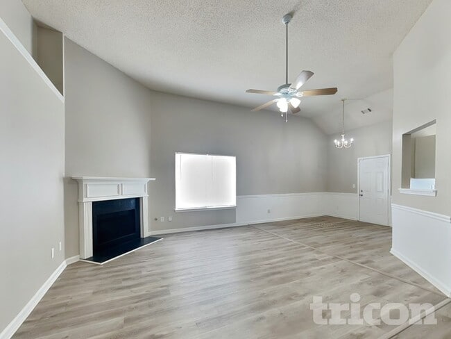 805 Marcus Ln, Hampton, GA 30228 - photo 3