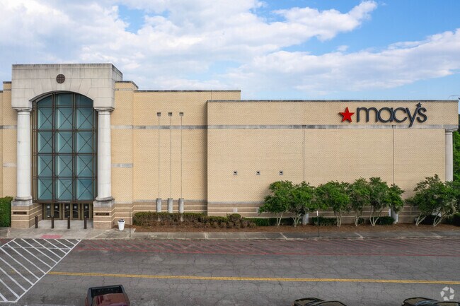 Oglethorpe Mall near Magnolia Park-Blueberry Hill, is anchored with shops, such as Macy's.