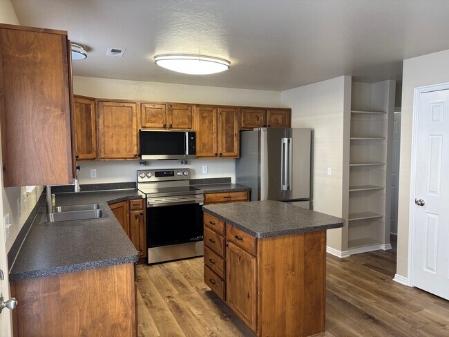 244 E 2350 N, Ogden, UT 84414 - photo 4