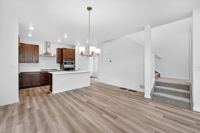 23752 E 33th Place, Aurora, CO 80019 - photo 4