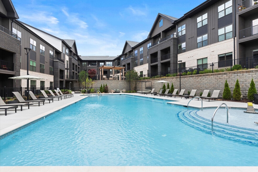 EVOQ EAST COBB, Marietta, GA 30066 - photo 1