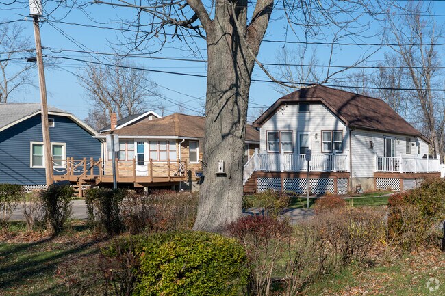 Many homes have porches as amenities for homeowners.