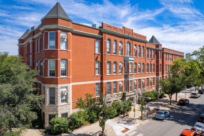 Blaine Elementary School is located in the Southport Corridor neighborhood.