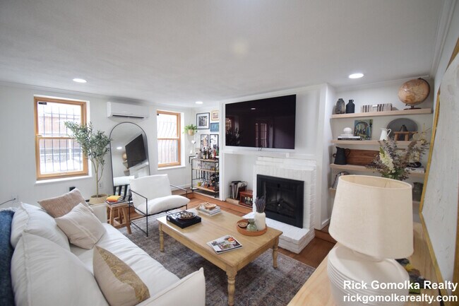 249 W Newton St unit 1, Boston, MA 02116 - photo 3