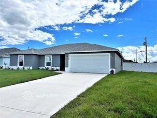 2482 SW Fair Isle Rd, Port Saint Lucie, FL 34987