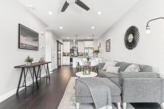 1513 Oak St, Columbus, OH 43205