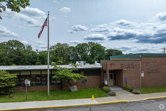 High Bridge Elementary School provides rigorous academic programs in a safe and inviting community environment.