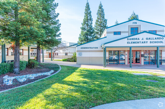 Visit the administrative building at Visit Sandra J Gallardo Elementary School.