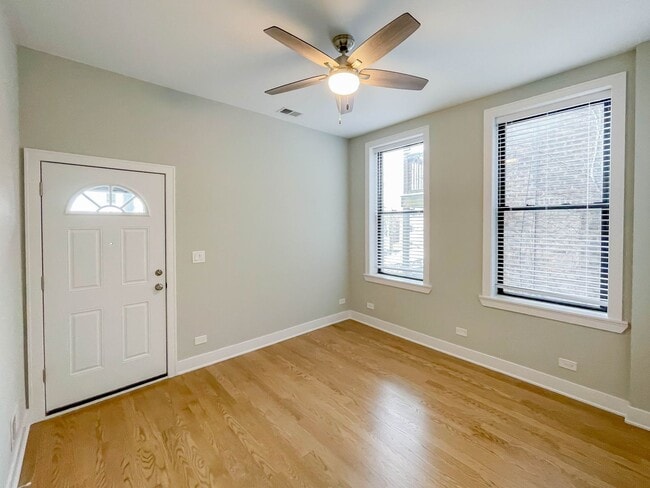 2922 W Logan Blvd unit 2E, Chicago, IL 60647 - photo 5
