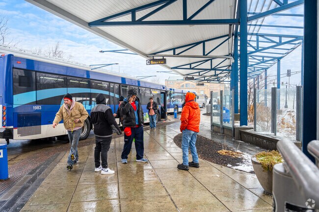 Downtown Fort Wayne's Citilink Bus makes getting around Downtown a breeze.