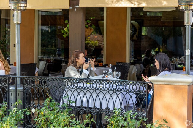 Nearby at the Calabasas Commons, Hidden Hills locals can dine Italian style at Toscanova.