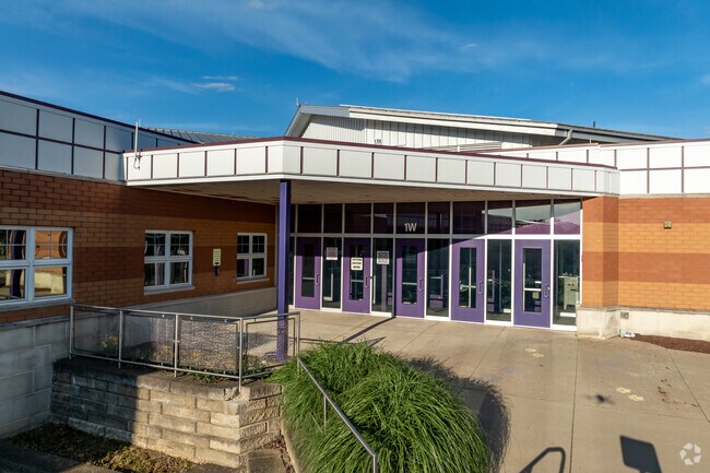 Strausser Elementary School has an all-encompassing curriculum to empower young minds.