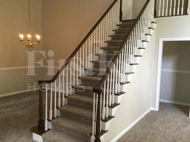 3277 Embry Downs Ct, Atlanta, GA 30340 - photo 2