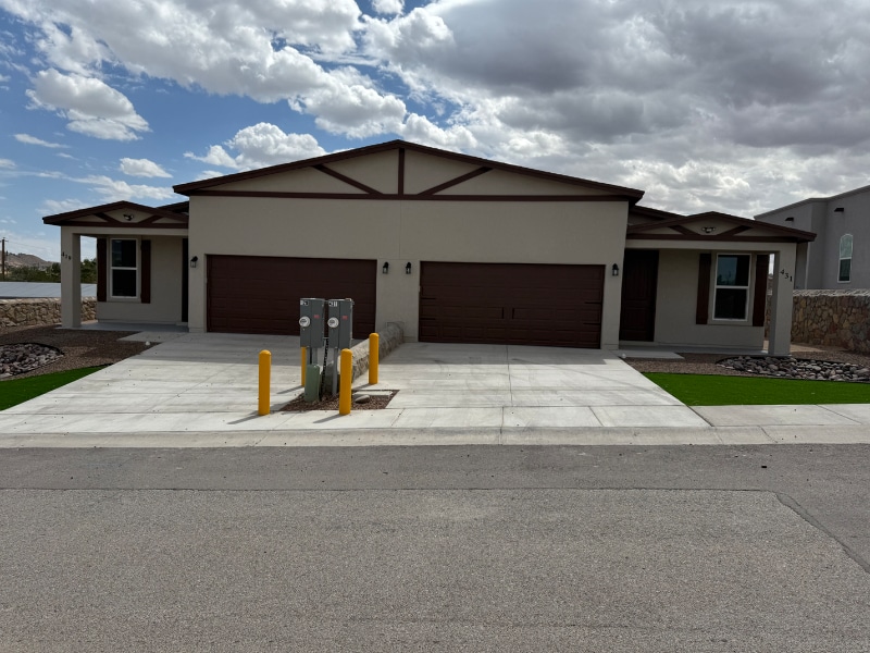 429 Morrison Rd, Sunland Park, NM 88063 - photo 1