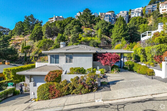 Hiller Highlands neighborhood features many different home styles.