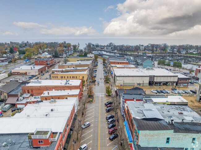Phoenix St. is South Haven's main retail center, with shops and restaurants to enjoy.