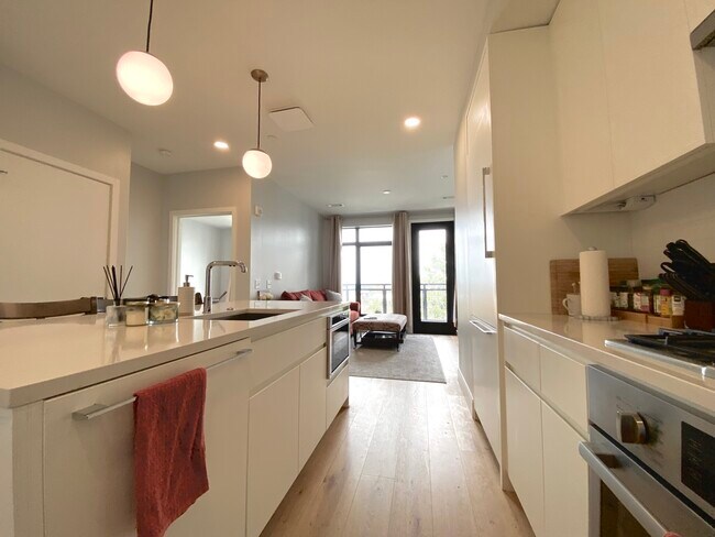 24 Saint Germain St unit 22, Boston, MA 02115 - photo 4