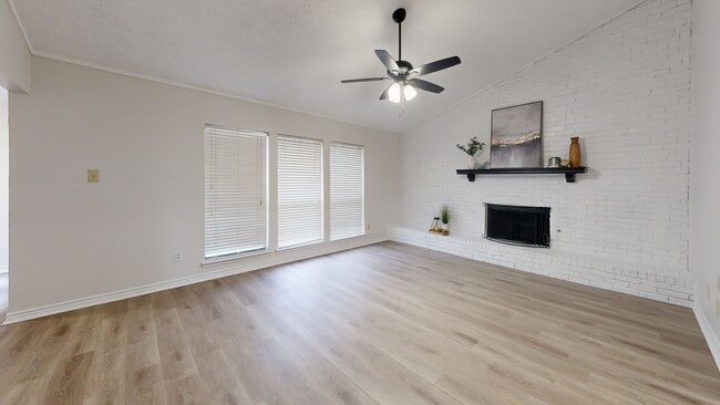 701 Melissa Ln, Garland, TX 75040 - photo 3