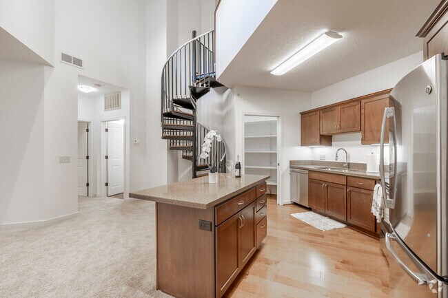 Quayside Wayzata, Wayzata, MN 55391 - photo 4