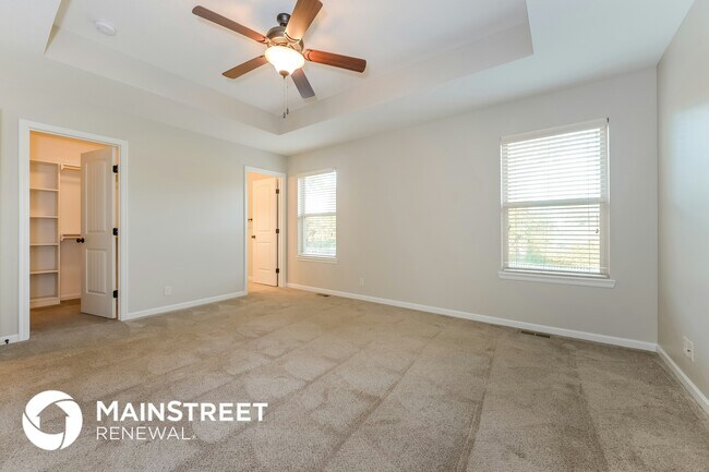 407 Golfview Dr, Pleasant Hill, MO 64080 - photo 6