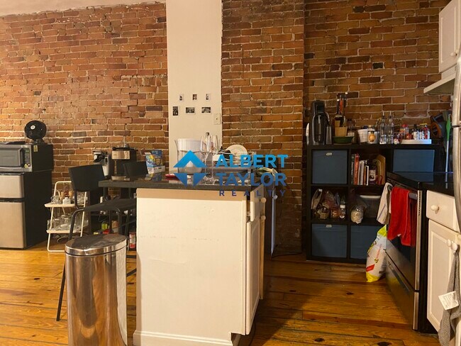 210 Hemenway St unit 218-2, Boston, MA 02115 - photo 5