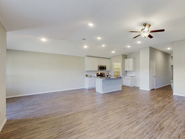 1736 Shad Bush Dr unit 36473038, Fort Worth, TX 76131 - photo 3