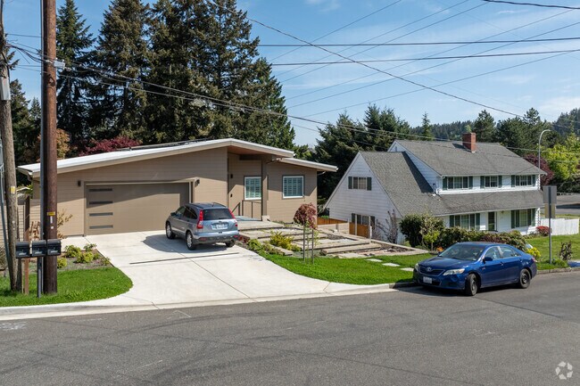 Ramblers and Colonial homes are among the different styles found throughout Factoria.