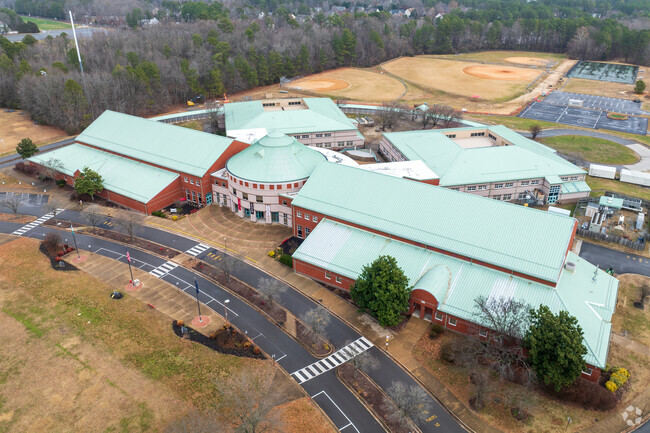 An aerial view of Short Pump Middle School.