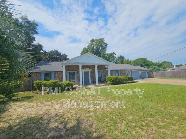 4625 Tree Line Dr, Pensacola, FL 32504 - photo 2