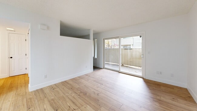 2136 Roundhouse Rd, Sparks, NV 89431 - photo 2