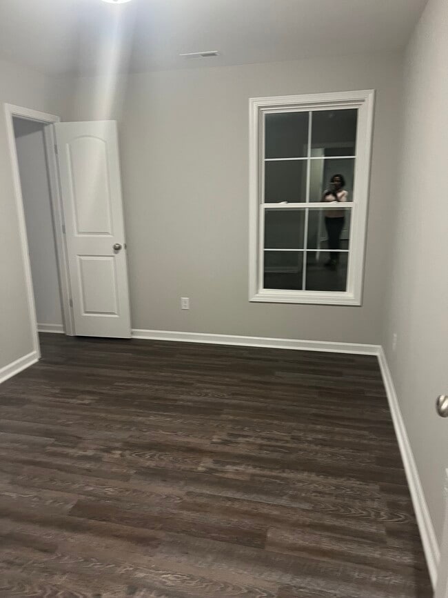 1451 Harding St, Winston Salem, NC 27107 - photo 4