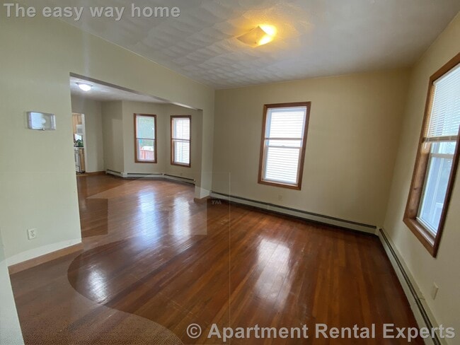 64 Paris St, Medford, MA 02155 - photo 3