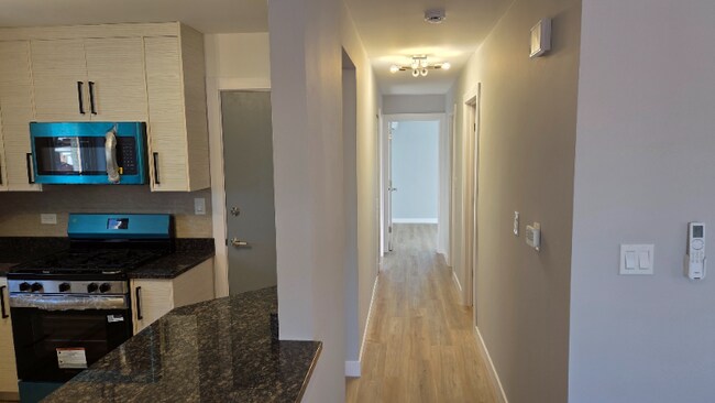 8023 W Churchill Ave unit 1, Niles, IL 60714 - photo 5