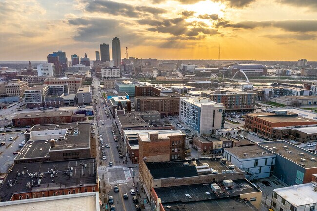 Spectacular views of East Village.