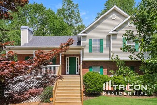 3698 Autumn View Dr NW, Acworth, GA 30101